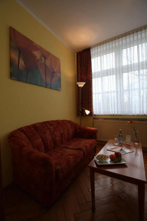 Hotel Garni Harzer Hof Osterode am Harz Exterior photo
